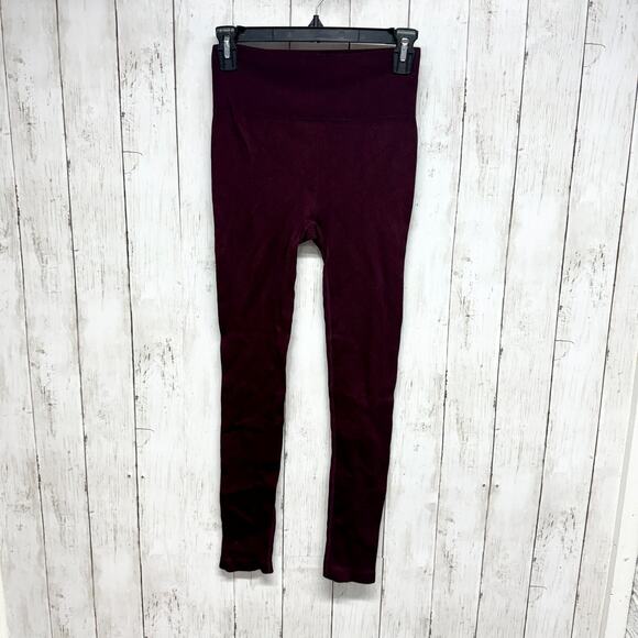 Betsey Johnson Small Performance Black Ankle Leggings Yoga Pilates Gym Running - Picture 1 of 3